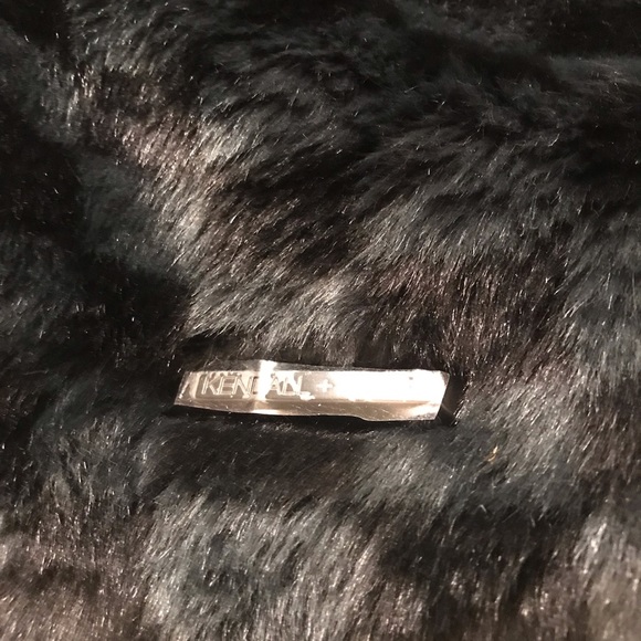 Kendall & Kylie Faux Fur Shopper Bag, NWT, Black $40 - Picture 3 of 6